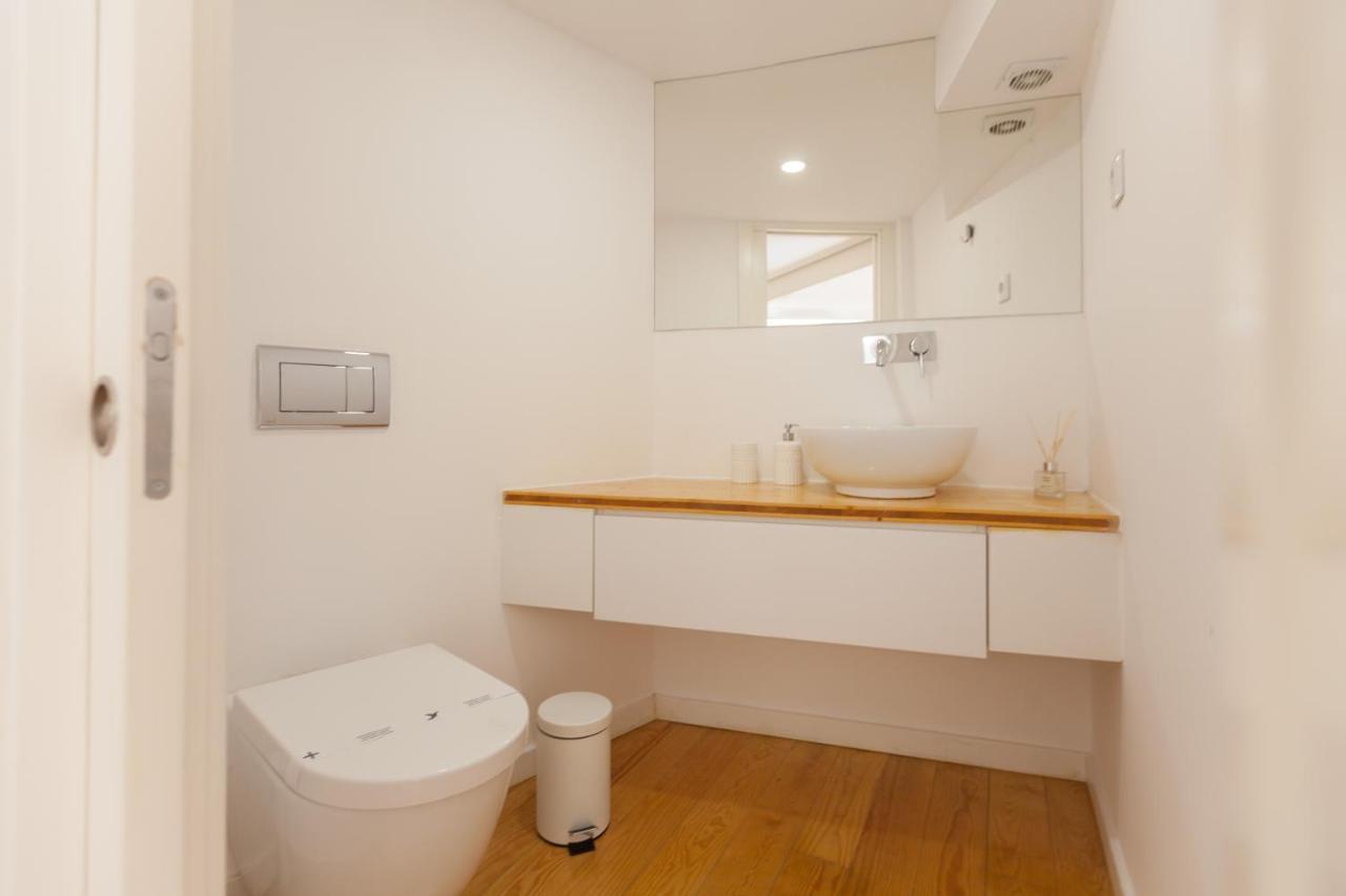 Flh Graca Lovely Apartment III Lisbona Esterno foto